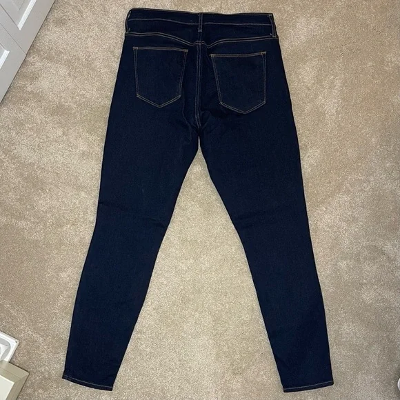 GAP True Skinny Dark Wash Jeans - Picture 3 of 5